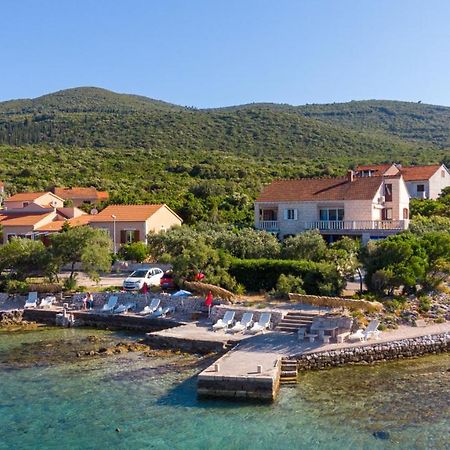 Apartments Mak Račišće Eksteriør bilde