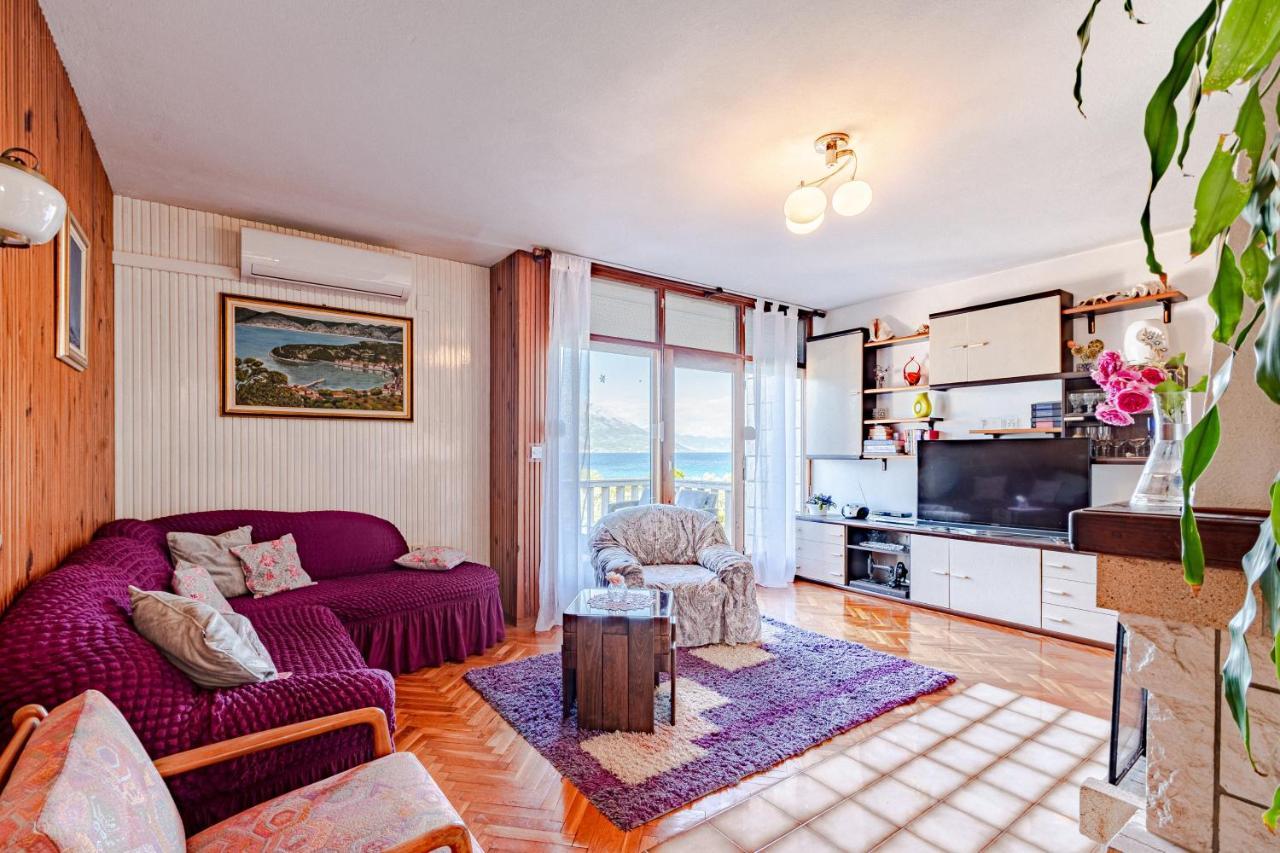 Apartments Mak Račišće Eksteriør bilde